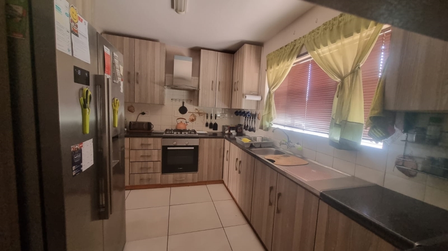 6 Bedroom Property for Sale in Bluewater Bay Western Cape